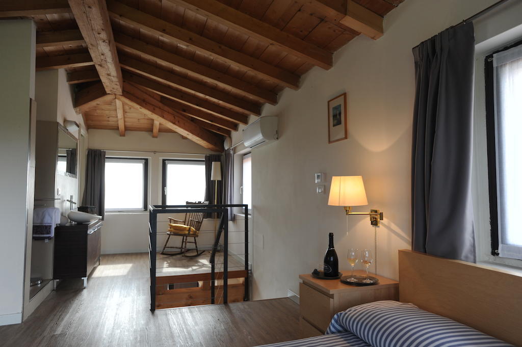 Monte Maino Bed & Breakfast Desenzano del Garda Chambre photo