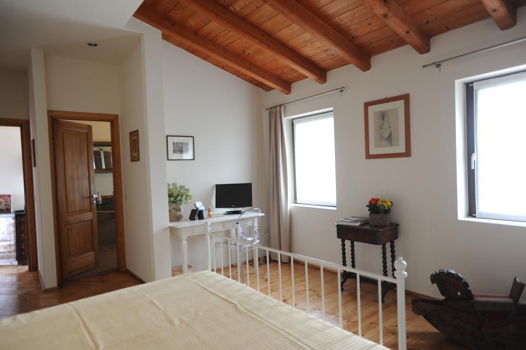 Monte Maino Bed & Breakfast Desenzano del Garda Chambre photo