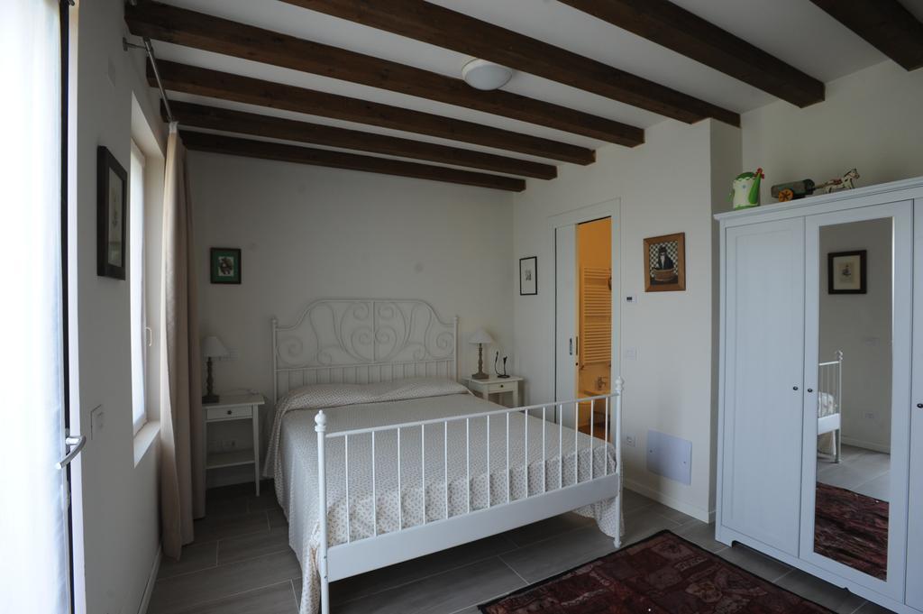 Monte Maino Bed & Breakfast Desenzano del Garda Chambre photo